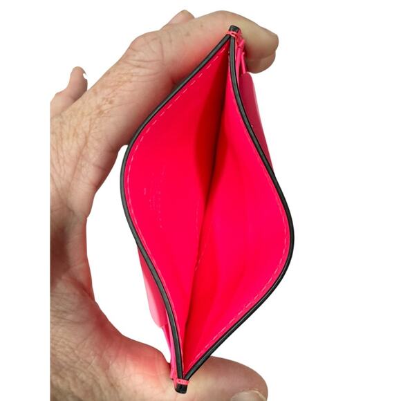 Gucci Unisex Rubber Effect Neon Bright Pink GG Logo Card Holder Case - Picture 5 of 7